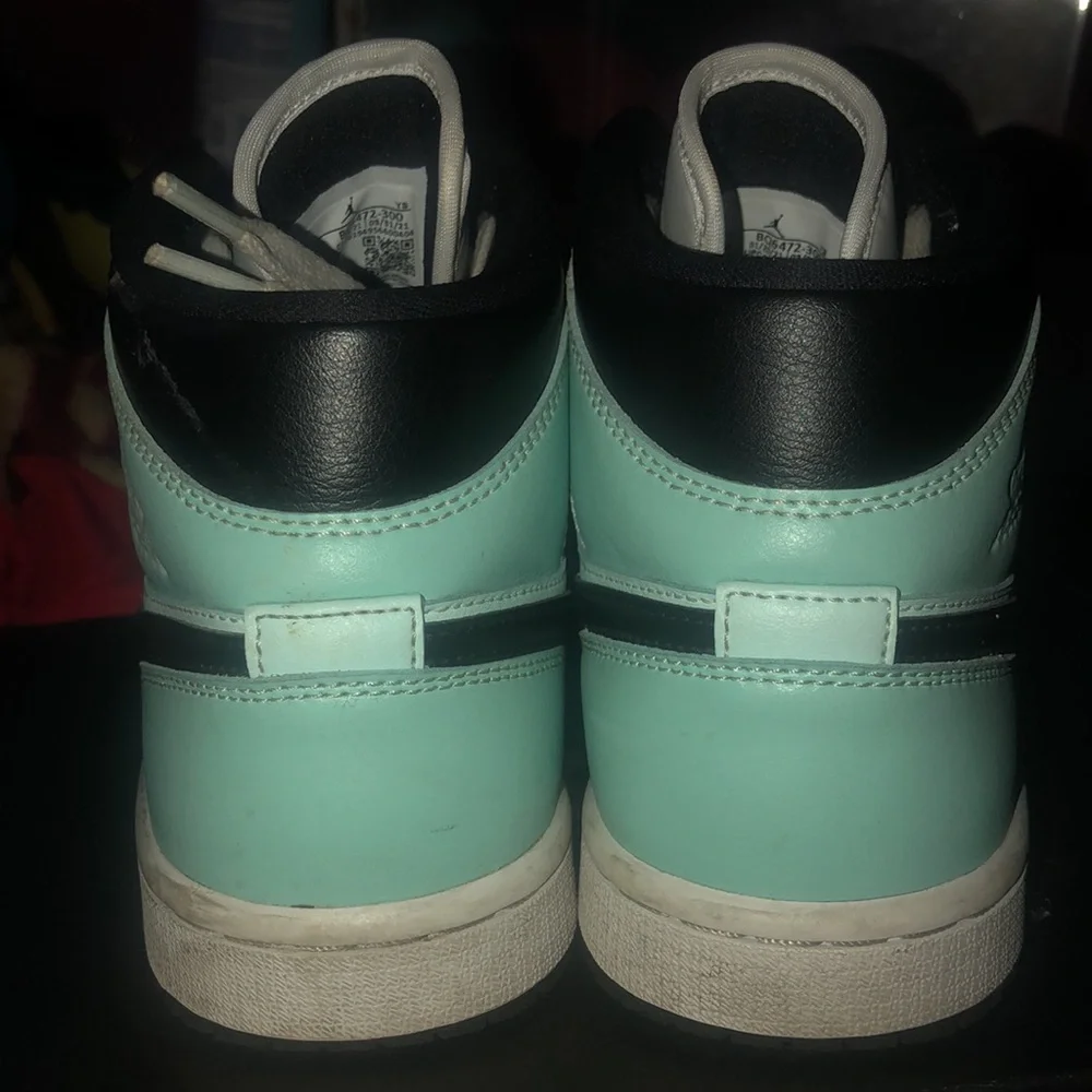 Nike - Picture 3 of 8